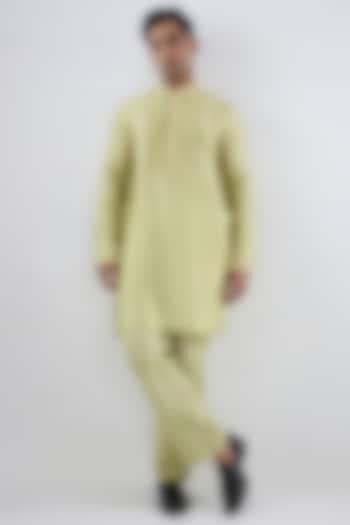 Green Silk Tencel Resham Embroidered Kurta Set by Niti Bothra Men at Pernia's Pop Up Shop