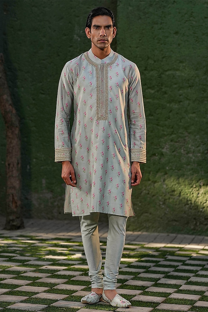 Blue Fine Silk Chanderi Hand Embroidered Kurta Set by Niti Bothra Men at Pernia's Pop Up Shop