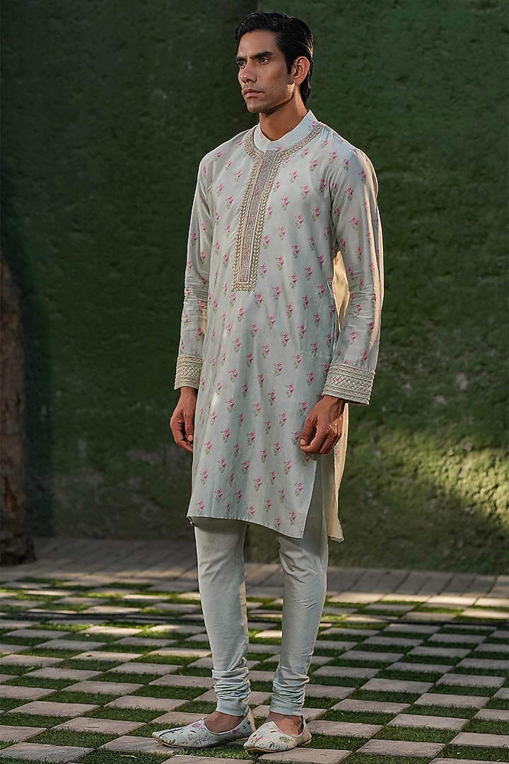 Blue Fine Silk Chanderi Hand Embroidered Kurta Set by Niti Bothra Men at Pernia's Pop Up Shop