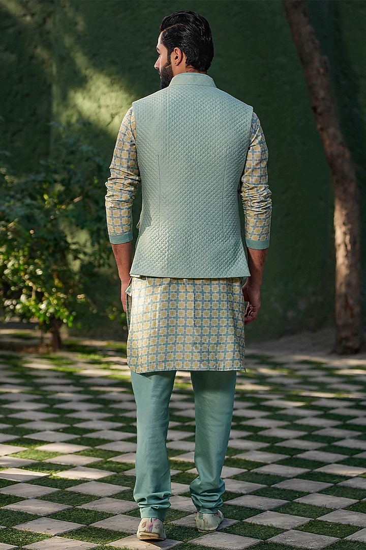Turquoise Fine Silk Chanderi Quilted Bundi Jacket Set by Niti Bothra Men at Pernia's Pop Up Shop
