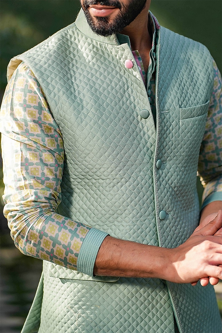 Turquoise Fine Silk Chanderi Quilted Bundi Jacket Set by Niti Bothra Men at Pernia's Pop Up Shop