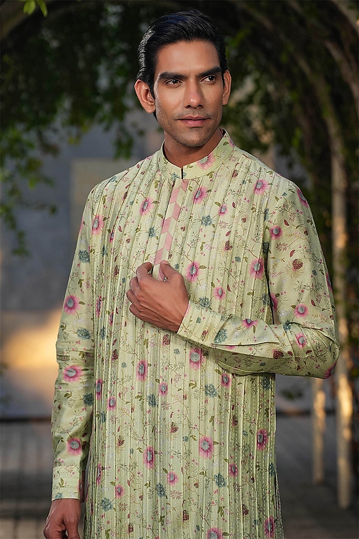 Mint Green Fine Chanderi Silk Kantha Stitch Embroidered Kurta Set by Niti Bothra Men at Pernia's Pop Up Shop