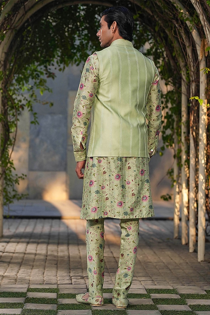Mint Green Fine Chanderi Silk Kantha Stitch Embroidered Bundi Jacket by Niti Bothra Men at Pernia's Pop Up Shop