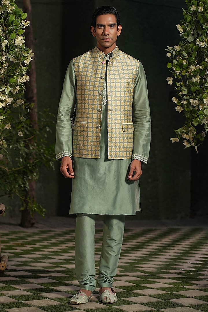 Turquoise Fine Silk Chanderi Printed Bundi Jacket Set by Niti Bothra Men