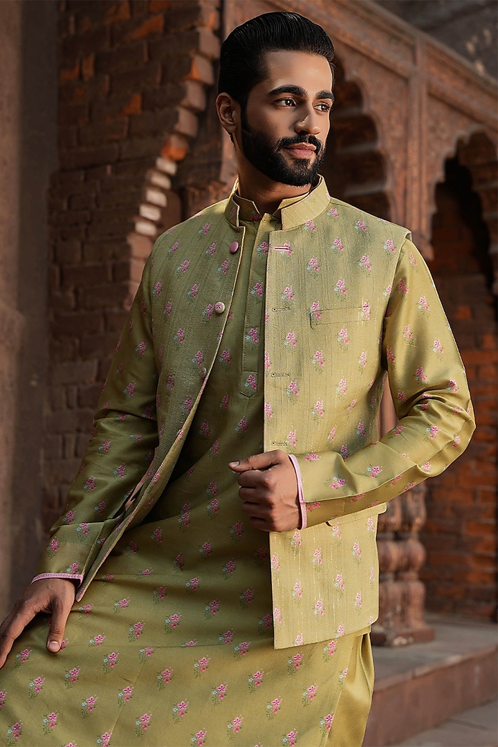 Green Fine Silk Chanderi Printed Bundi Jacket by Niti Bothra Men at Pernia's Pop Up Shop