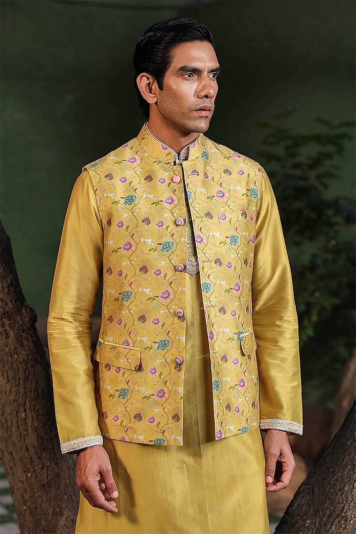 Yellow Fine Silk Chanderi Printed Bundi Jacket by Niti Bothra Men