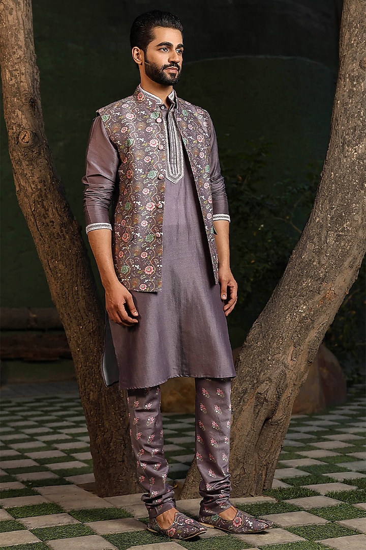 Purple Fine Silk Chanderi Printed Bundi Jacket Set by Niti Bothra Men at Pernia's Pop Up Shop