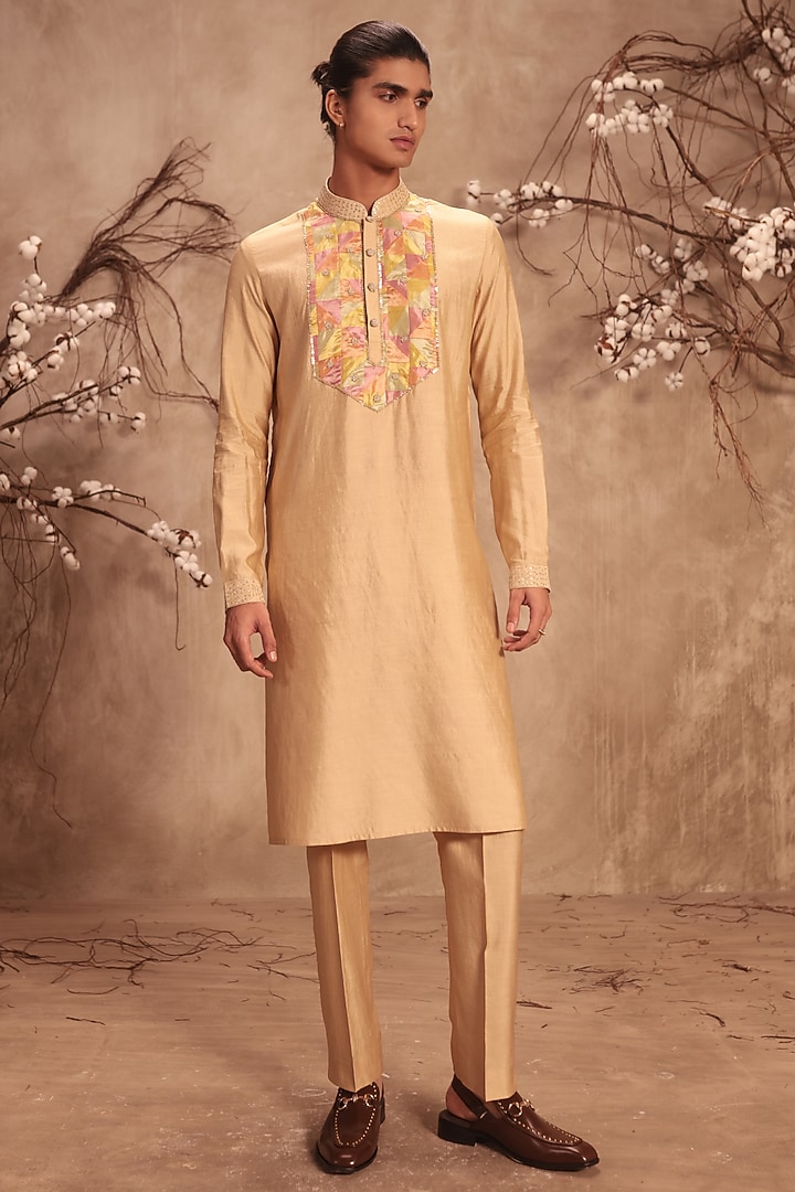 Ivory Silk Chanderi Applique Embroidered Kurta Set by Niti Bothra Men at Pernia's Pop Up Shop