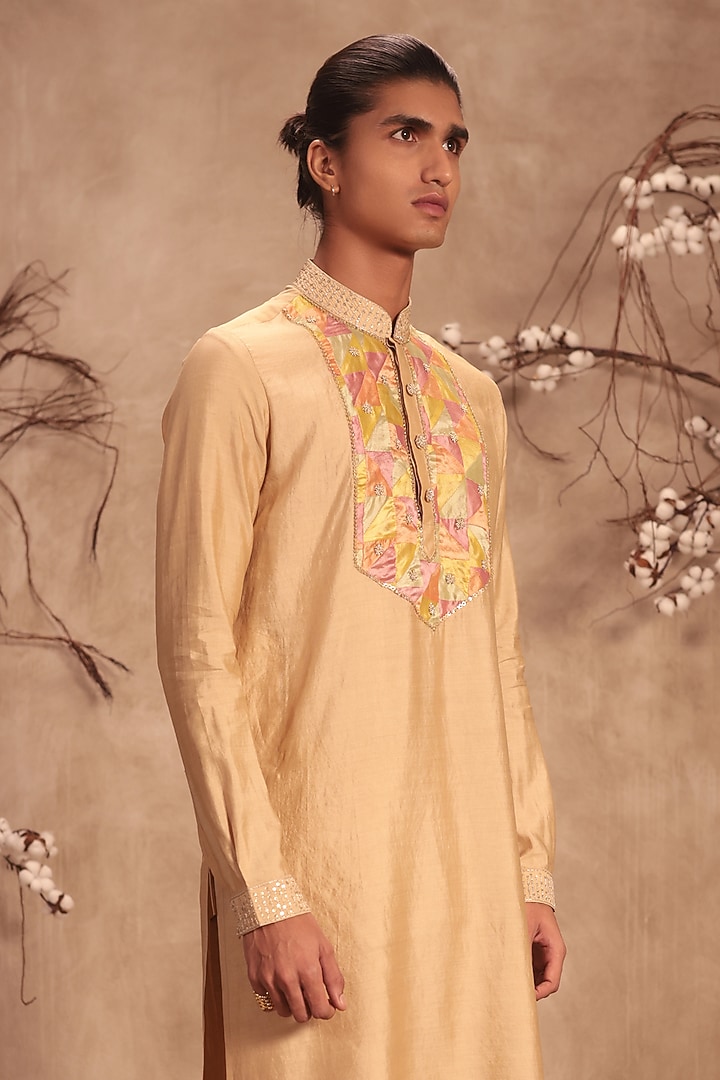 Ivory Silk Chanderi Applique Embroidered Kurta Set by Niti Bothra Men at Pernia's Pop Up Shop
