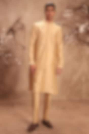 Ivory Silk Chanderi Mirror Embroidered Kurta Set by Niti Bothra Men at Pernia's Pop Up Shop