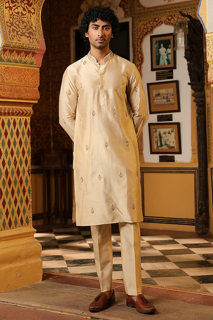 Ivory Silk Tencel Zardosi Embroidered Kurta Set by Niti Bothra Men at Pernia's Pop Up Shop
