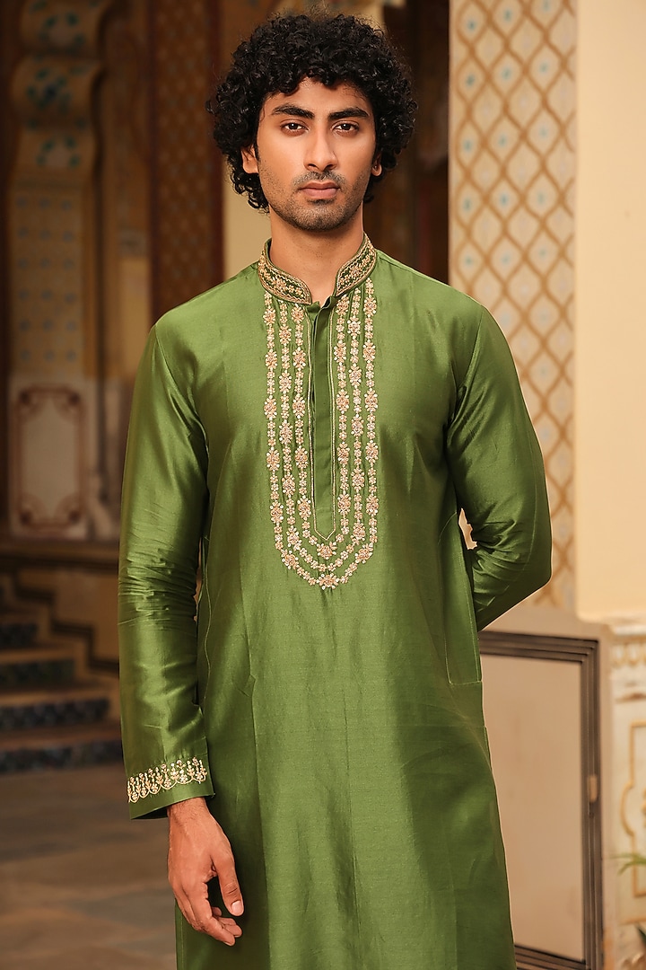Green Silk Tencel Zari Embroidered Kurta Set by Niti Bothra Men at Pernia's Pop Up Shop