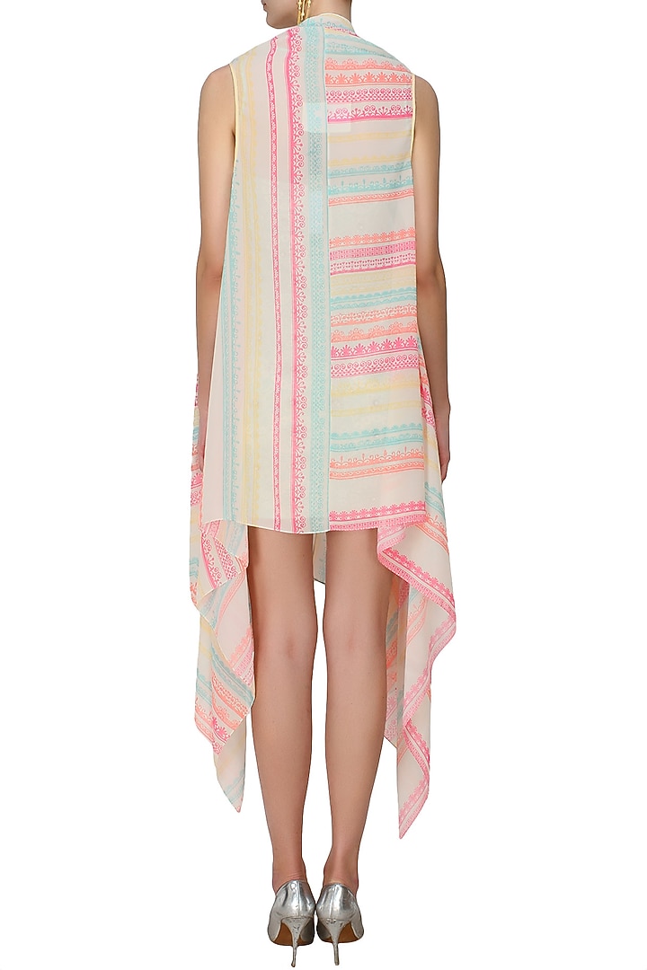 Pink printed wrap jacket available only at Pernia's Pop Up Shop.