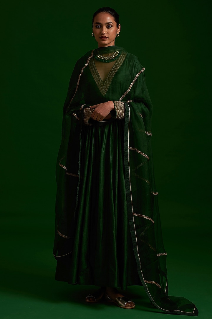 Emerald Green Embroidered Wedding Anarkali Set by Nishar Ahmed at Pernia's Pop Up Shop