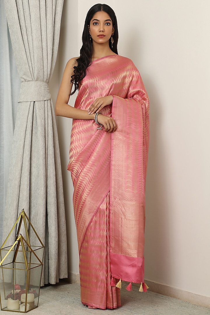 Pink Silk Zari Handcrafted Temple Design Saree Set by NEITRI at Pernia's Pop Up Shop