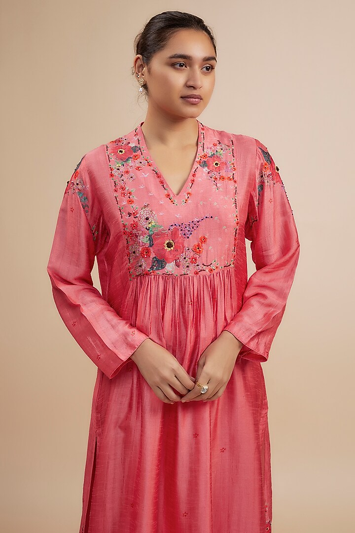 Pink Silk Floral Printed & Embroidered Kurta Set by Niti Bothra at Pernia's Pop Up Shop