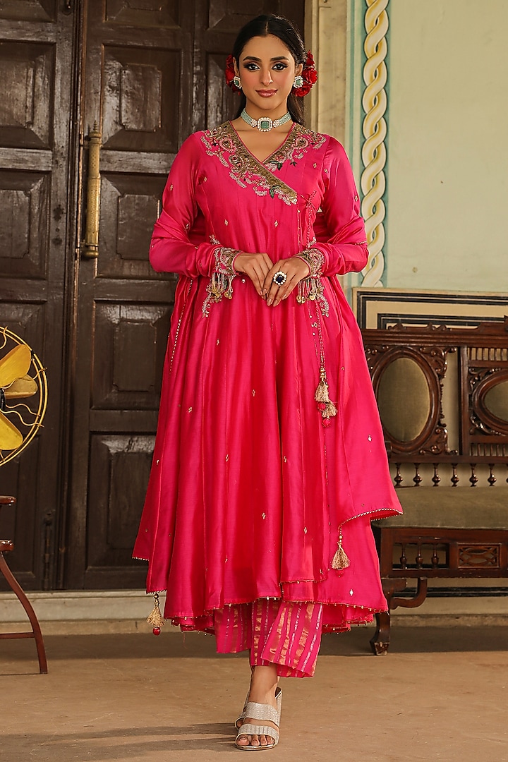 Pink Silk Chanderi Resham Embroidered Angrakha Set by Niti Bothra at Pernia's Pop Up Shop