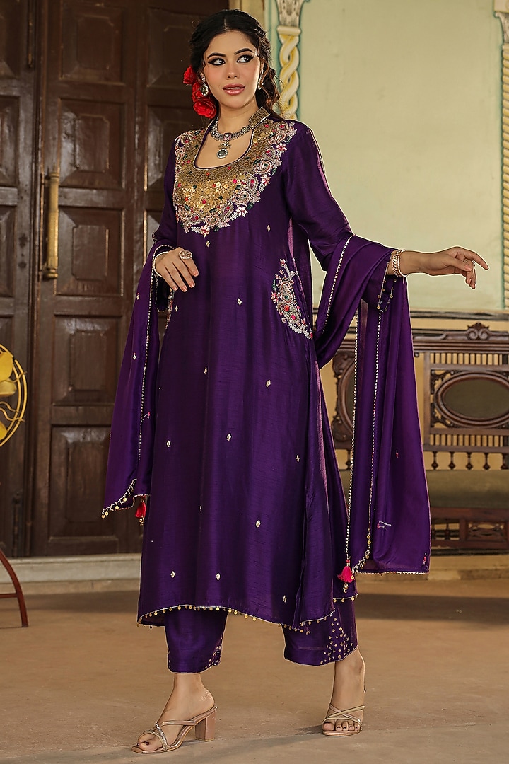 Purple Silk Resham Embroidered Kurta Set by Niti Bothra at Pernia's Pop Up Shop