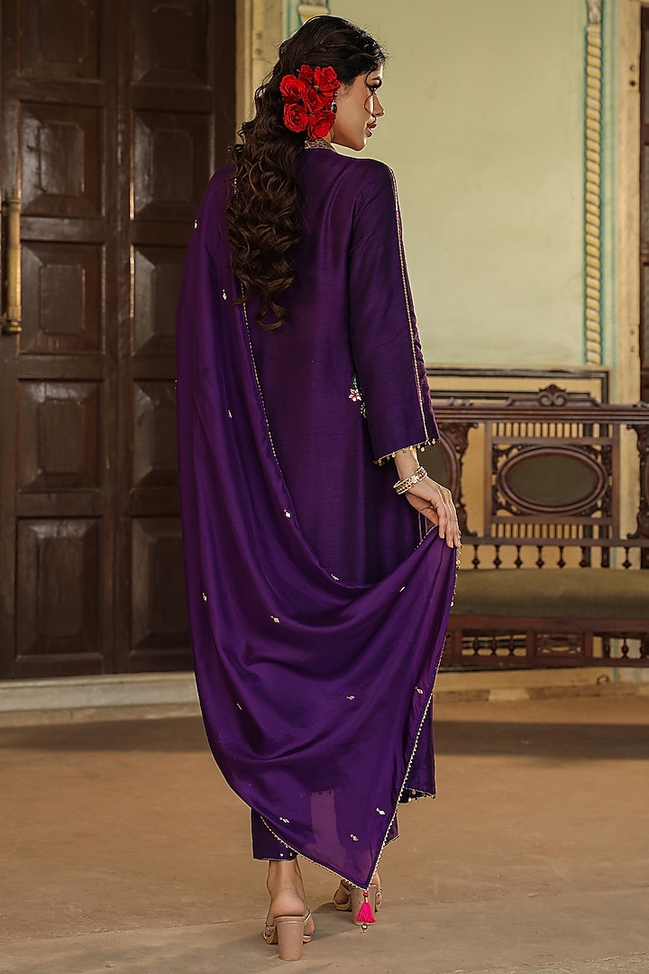 Purple Silk Resham Embroidered Kurta Set by Niti Bothra at Pernia's Pop Up Shop