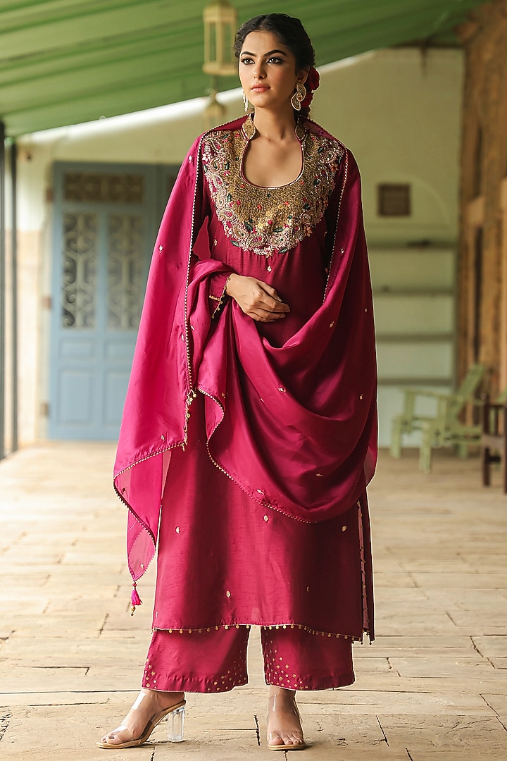 Wine Silk Resham Embroidered Kurta Set by Niti Bothra at Pernia's Pop Up Shop