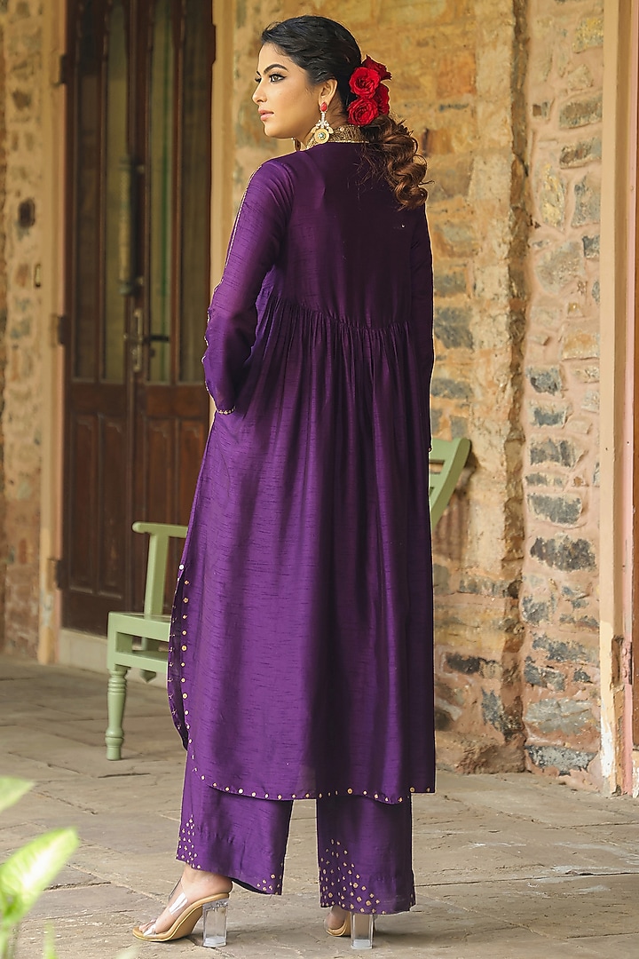 Purple Silk Resham Embroidered Kurta Set by Niti Bothra at Pernia's Pop Up Shop