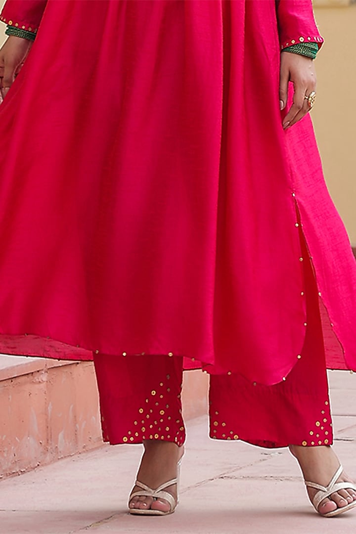 Pink Silk Resham Embroidered Kurta Set by Niti Bothra at Pernia's Pop Up Shop