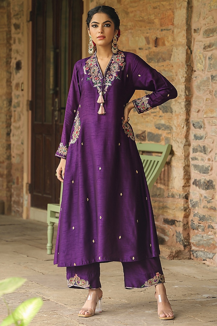 Purple Silk Resham Embroidered Kurta Set by Niti Bothra at Pernia's Pop Up Shop