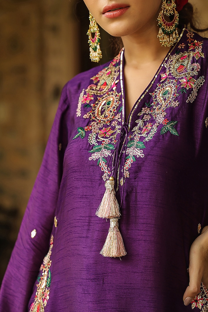 Purple Silk Resham Embroidered Kurta Set by Niti Bothra at Pernia's Pop Up Shop