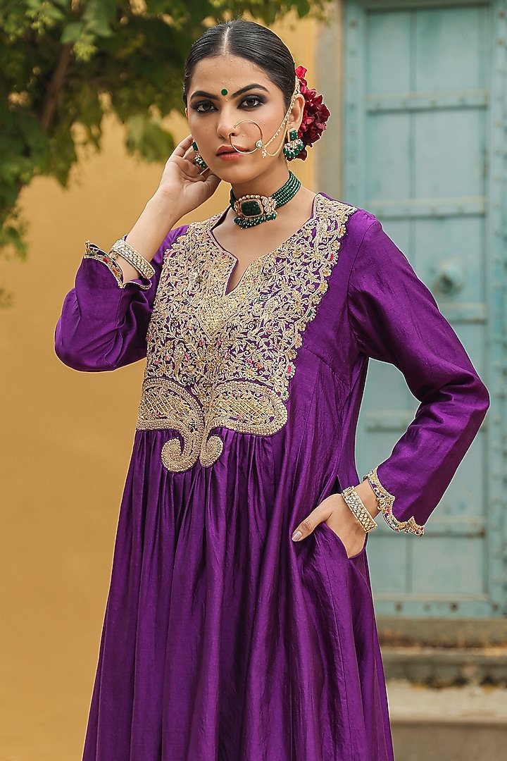 Purple Pure Banarasi Spun Silk Resham Embroidered Kurta Set by Niti Bothra at Pernia's Pop Up Shop