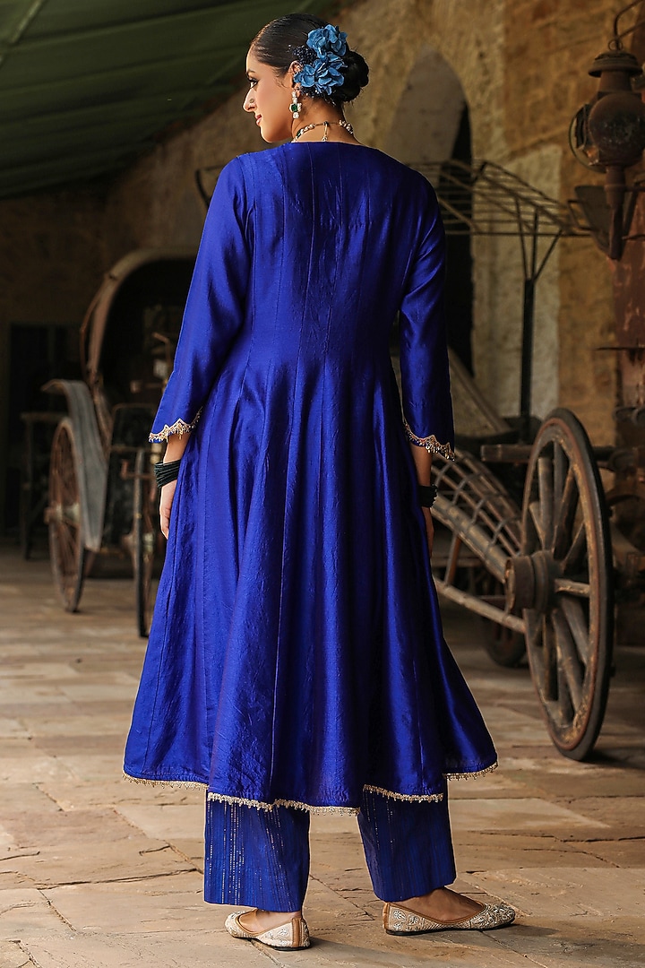 Blue Pure Banarasi Spun Silk Resham Embroidered Kurta Set by Niti Bothra at Pernia's Pop Up Shop