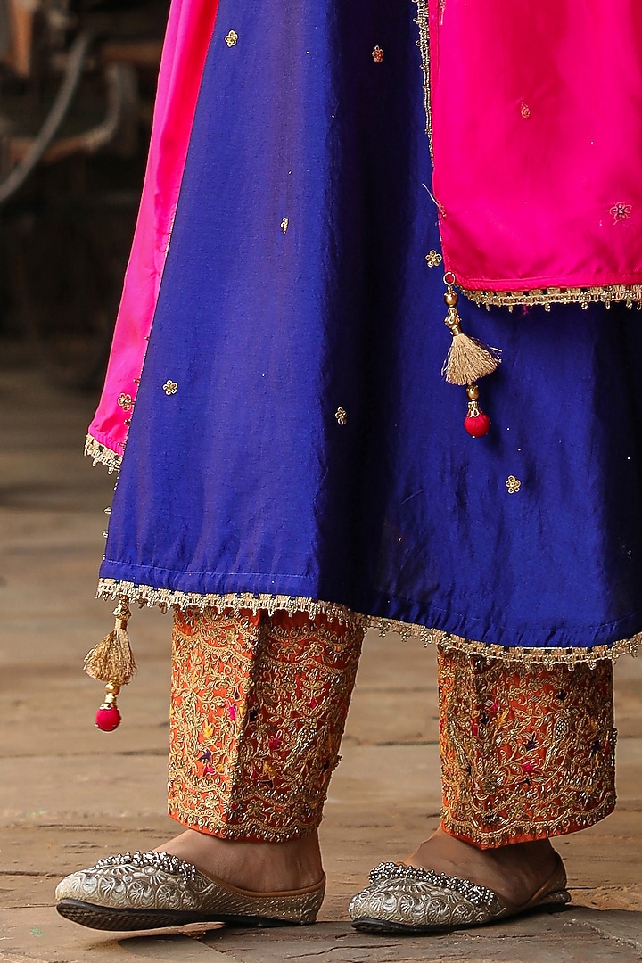 Electric Blue Pure Banarasi Spun Silk Resham Embroidered Kurta Set by Niti Bothra at Pernia's Pop Up Shop