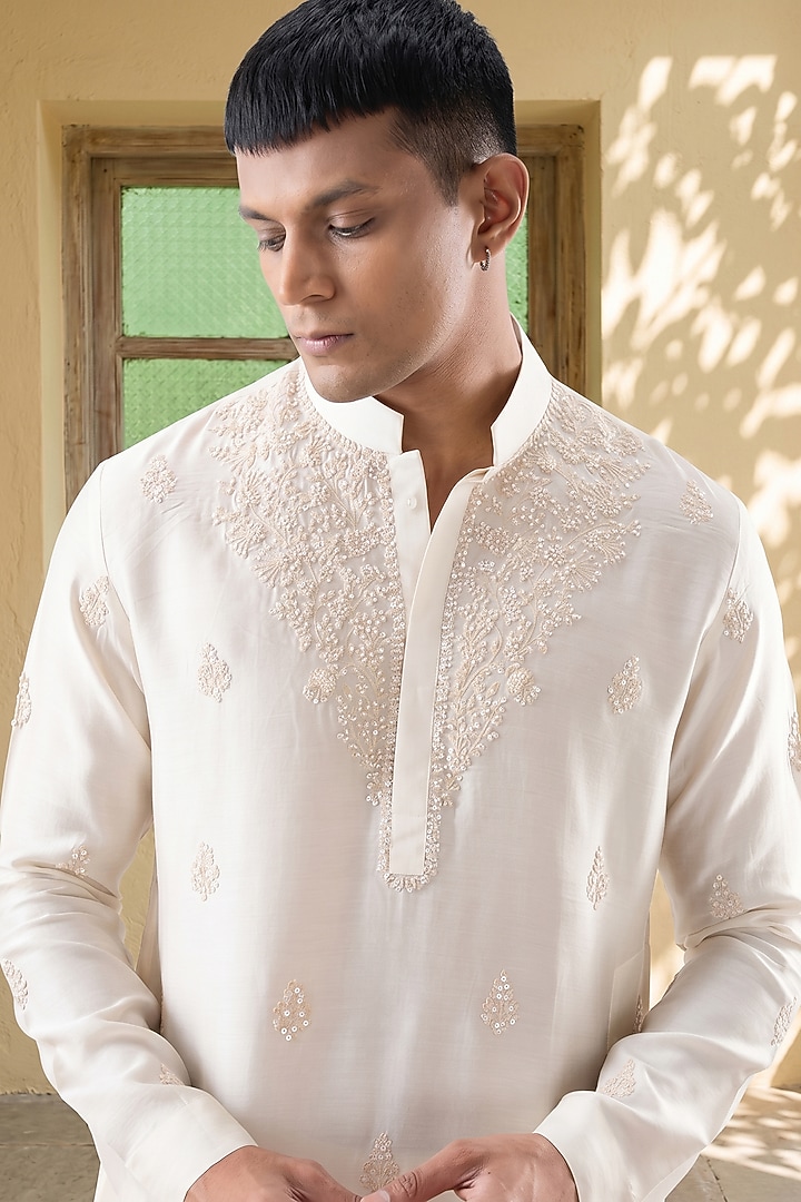 Ivory Silk Tencel Resham Embroidered Kurta Set by Niti Bothra Men at Pernia's Pop Up Shop