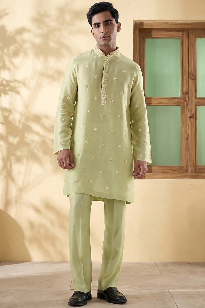 Green Silk Tencel Resham Embroidered Kurta Set by Niti Bothra Men at Pernia's Pop Up Shop