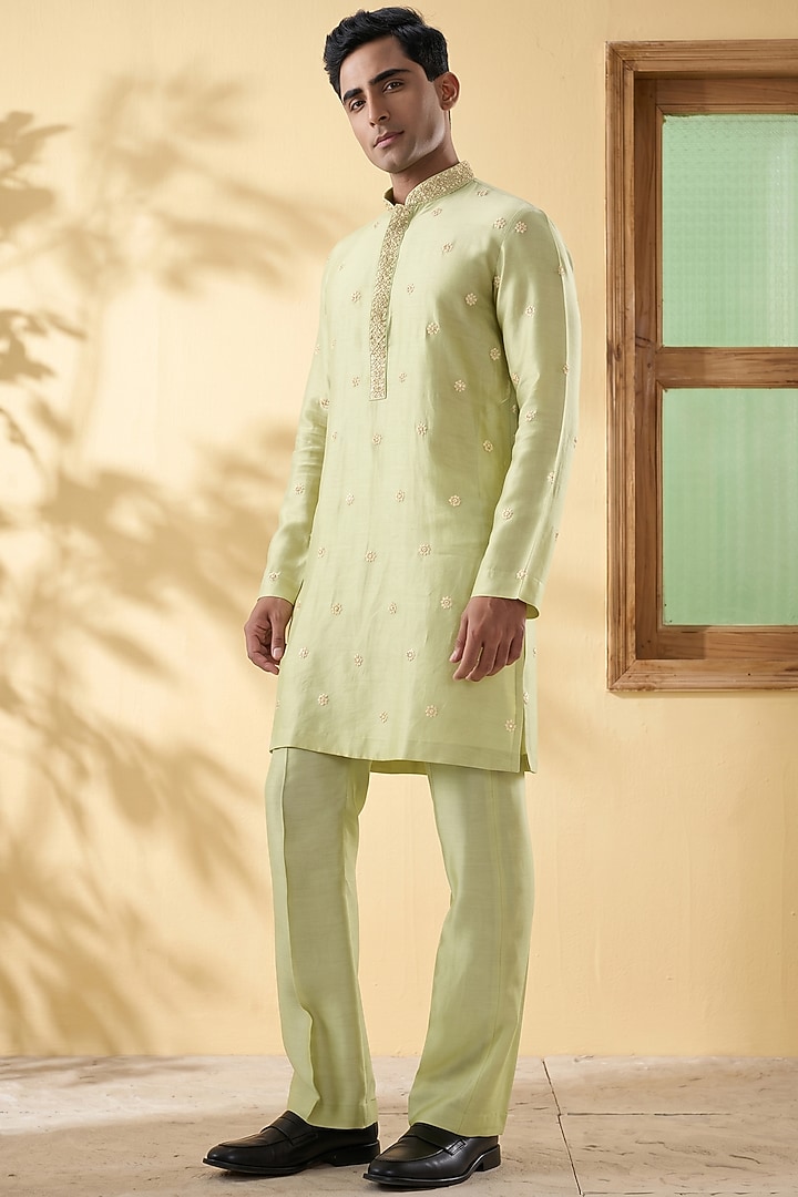 Green Silk Tencel Resham Embroidered Kurta Set by Niti Bothra Men at Pernia's Pop Up Shop
