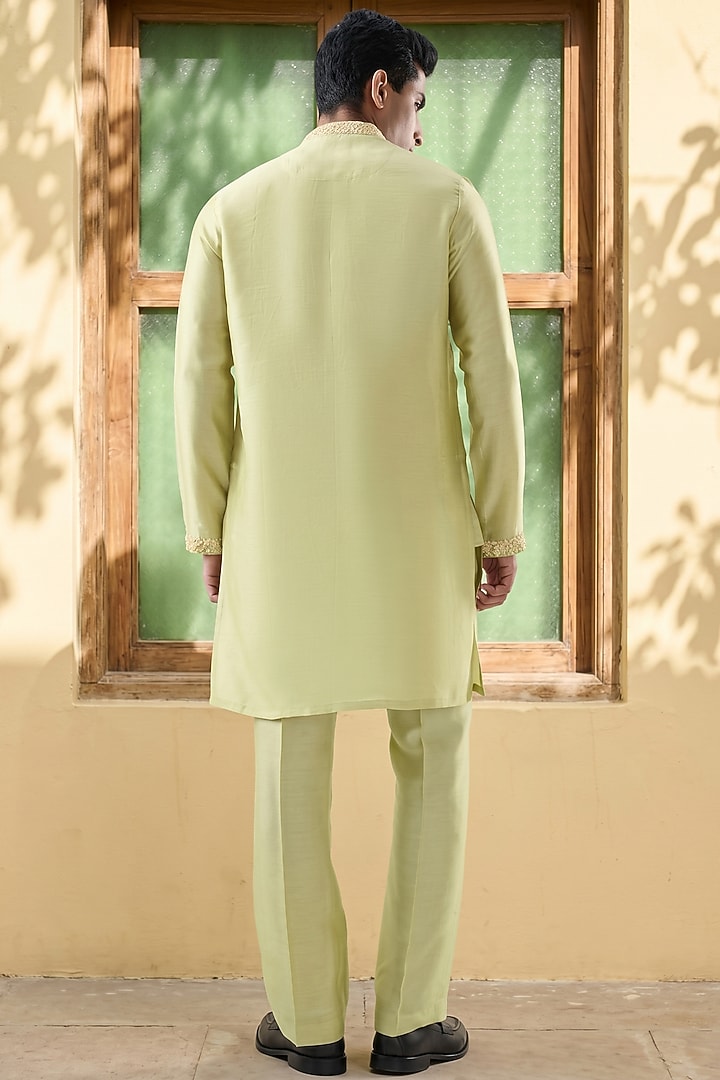 Green Silk Tencel Resham Embroidered Kurta Set by Niti Bothra Men at Pernia's Pop Up Shop