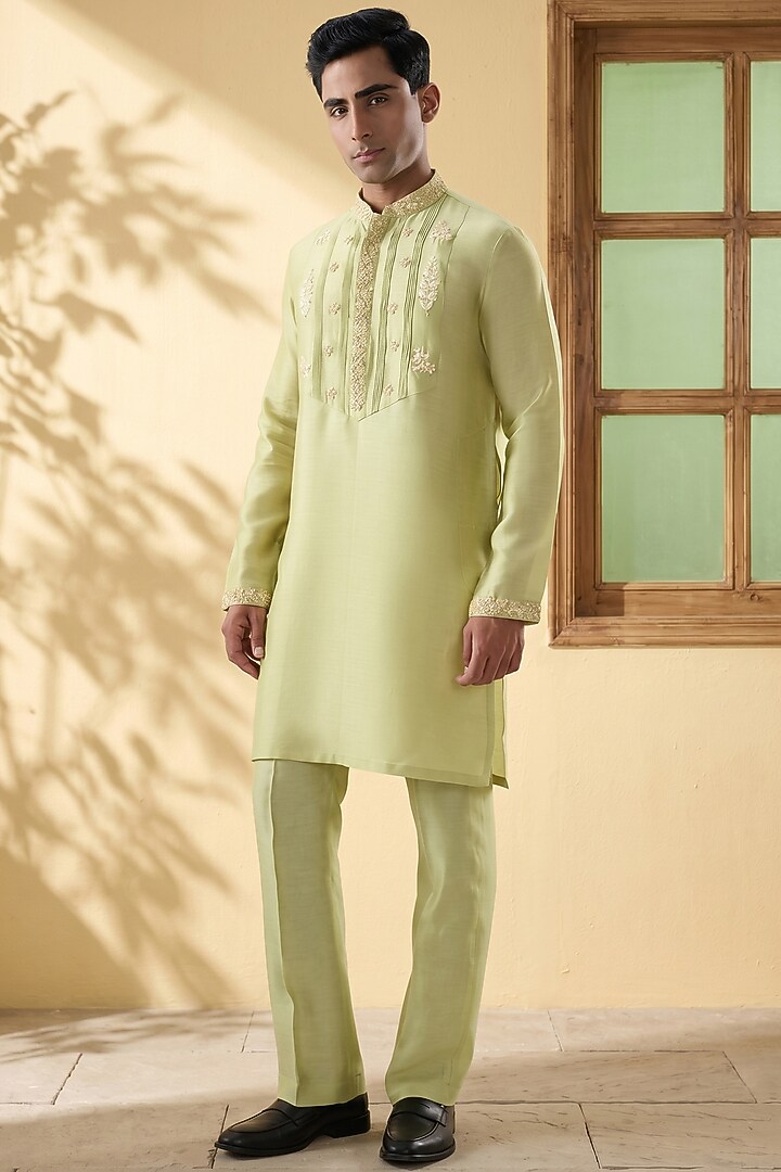 Green Silk Tencel Resham Embroidered Kurta Set by Niti Bothra Men at Pernia's Pop Up Shop
