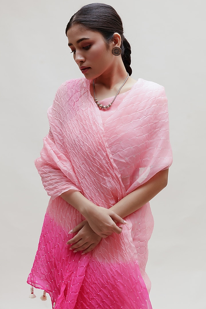 Pink Organza Bandhani Printed Party Wear Saree Set by Naina Jain at Pernia's Pop Up Shop