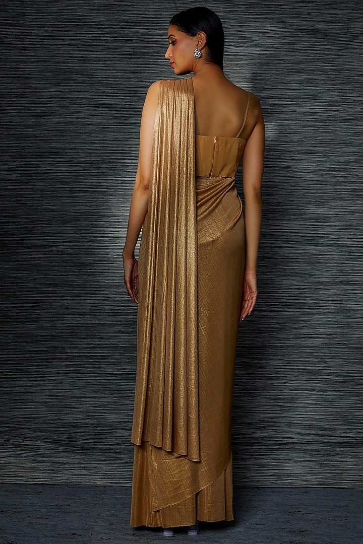 Gold Shimmer Jersey Draped Wedding Saree Set by Namrata Joshipura at Pernia's Pop Up Shop