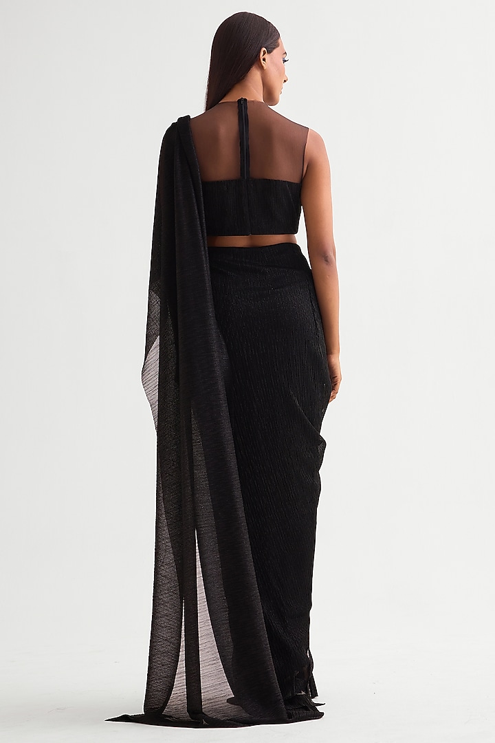 Black Shimmer Crepe Draped Reception Saree Set by Namrata Joshipura at Pernia's Pop Up Shop