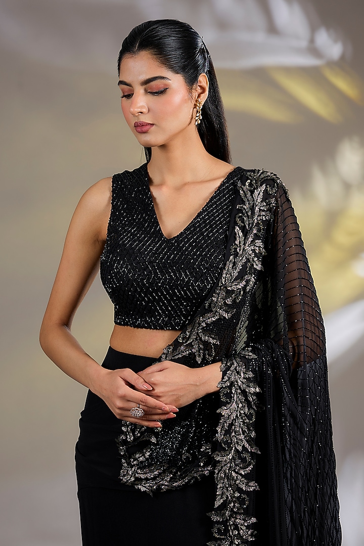 Black Jersey Hand & Machine Embellished Draped Reception Saree Set by Namrata Joshipura at Pernia's Pop Up Shop