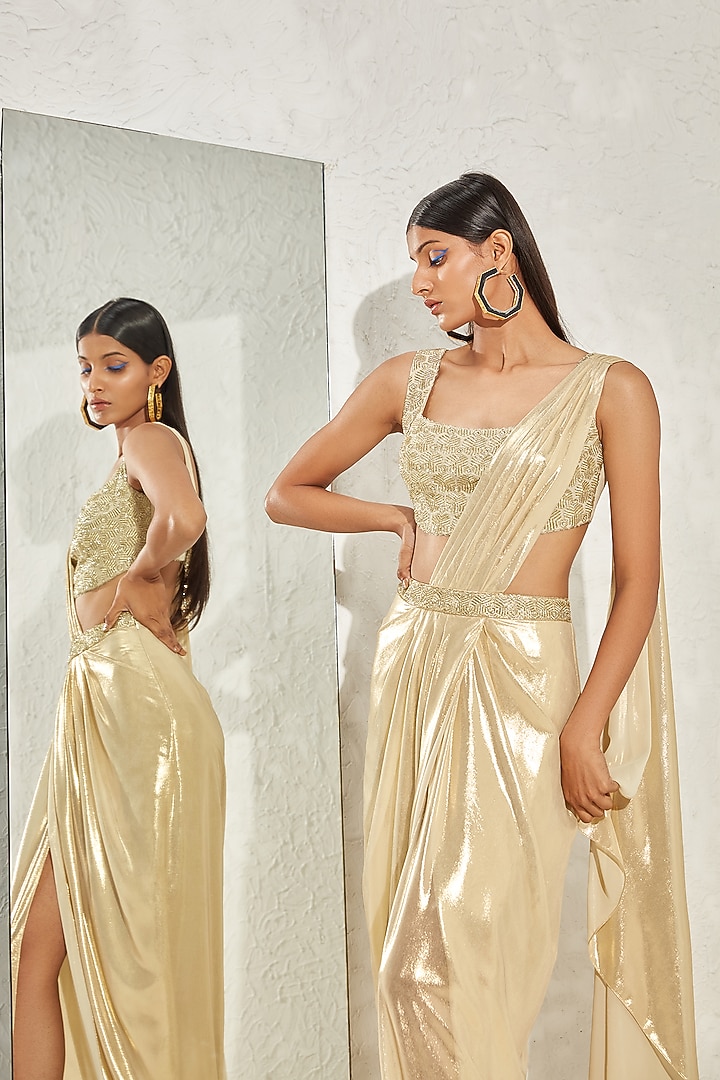 Gold Metallic Shimmer Foil Crepe Pleated Wedding Saree Set by Namrata Joshipura at Pernia's Pop Up Shop