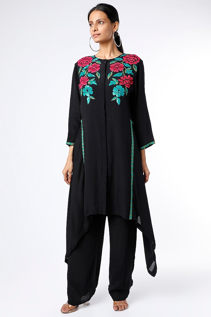 Black Polyester Kurta Set by Namrata Joshipura at Pernia's Pop Up Shop