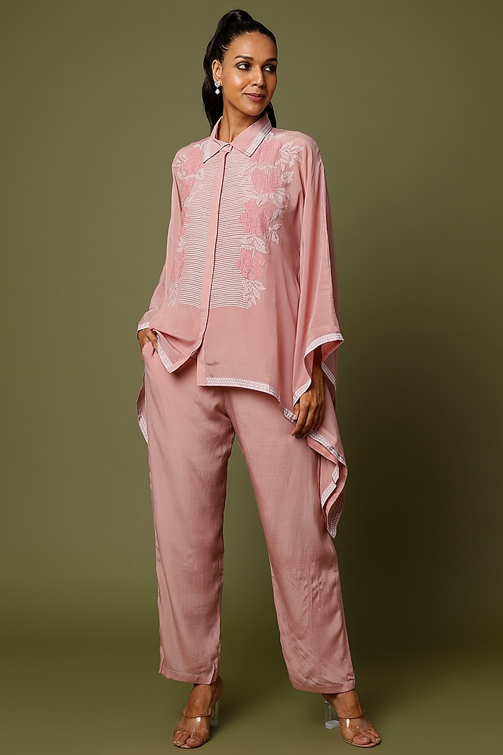 Onion Pink Embellished Kaftan Set by Namrata Joshipura