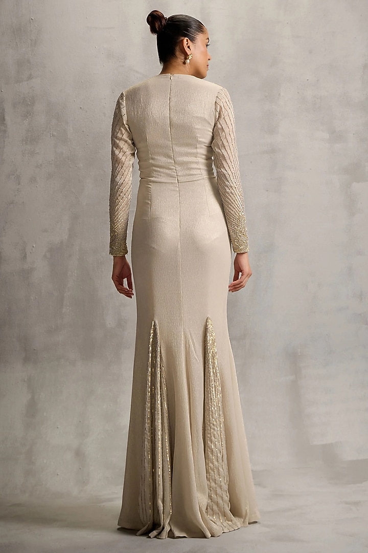 Aurum Shimmer Chiffon Fitted Wedding Gown by Namrata Joshipura at Pernia's Pop Up Shop