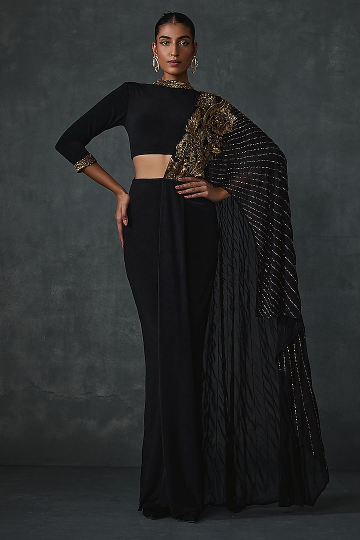 Black Jersey Paisley Hand Embellished Draped Saree Set by Namrata Joshipura at Pernia's Pop Up Shop