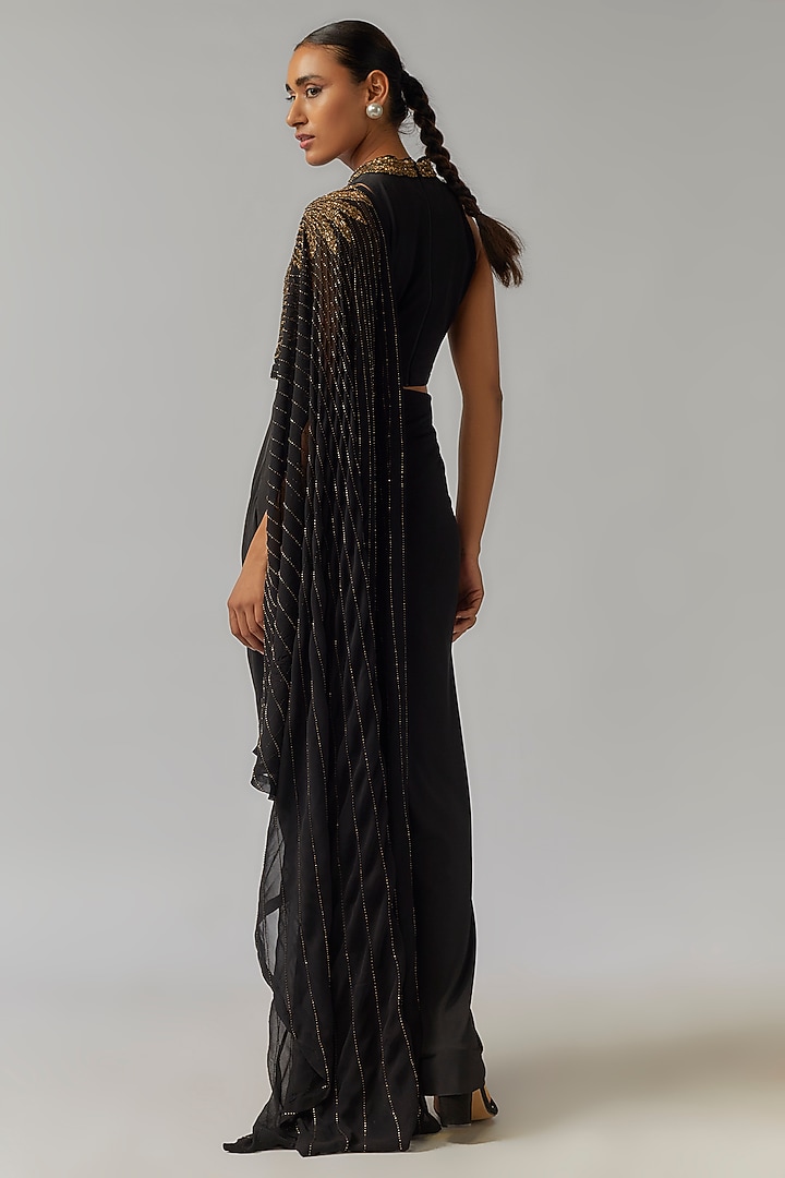Black Jersey Hand Embellished Draped Concept Wedding Saree Set by Namrata Joshipura at Pernia's Pop Up Shop