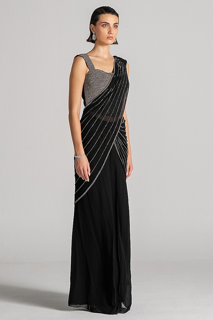 Black Jersey Draped Reception Saree Set by Namrata Joshipura at Pernia's Pop Up Shop