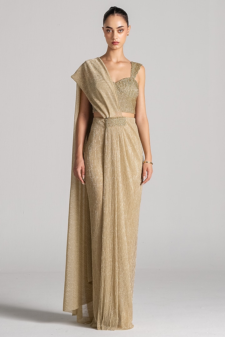 Gold Shimmer Fabric Pleated Draped Wedding Saree Set by Namrata Joshipura at Pernia's Pop Up Shop