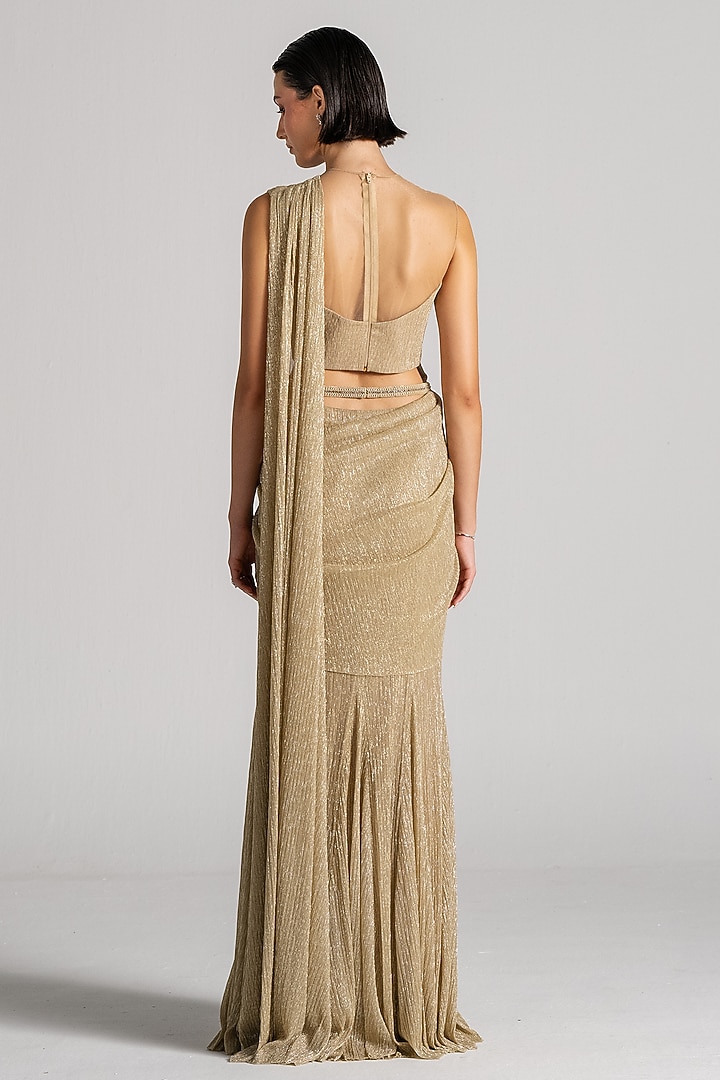 Gold Shimmer Fabric Mermaid Draped Reception Saree Set by Namrata Joshipura at Pernia's Pop Up Shop