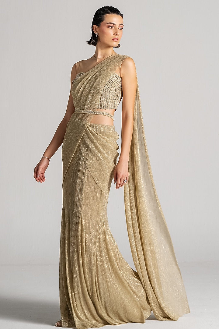 Gold Shimmer Fabric Mermaid Draped Reception Saree Set by Namrata Joshipura at Pernia's Pop Up Shop